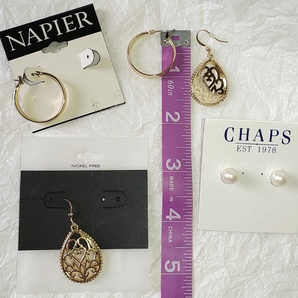 🦋 NAPIER, CHAPS PIERCED EARRINGS - HOOPS, PEARL STUDS - Picture 5 of 7